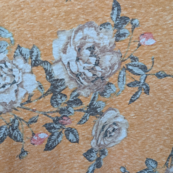 Bobbie Brooks Peach Floral Top 1X - Picture 3 of 7